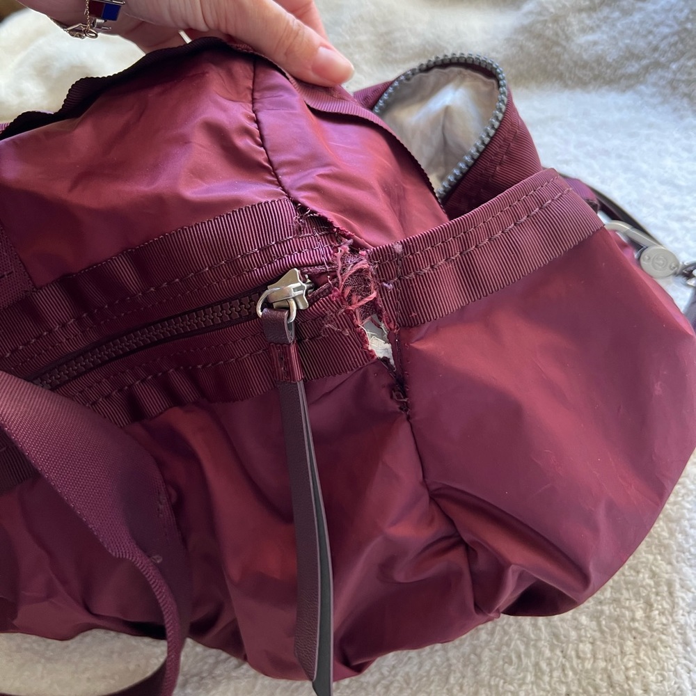 Lululemon Gym To Win Duffel - Picture 15 of 15